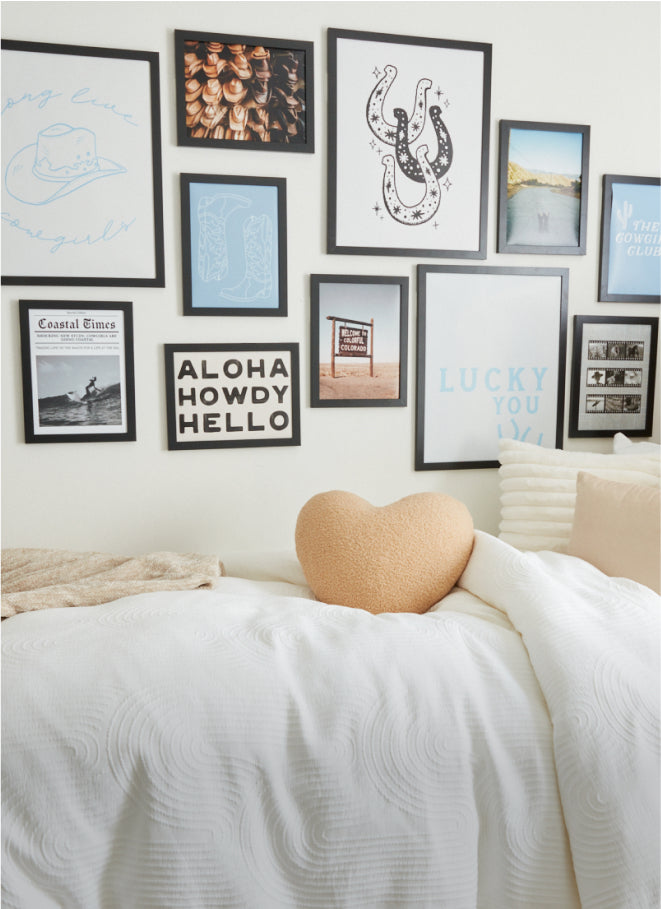 DECOR ESSENTIALS
