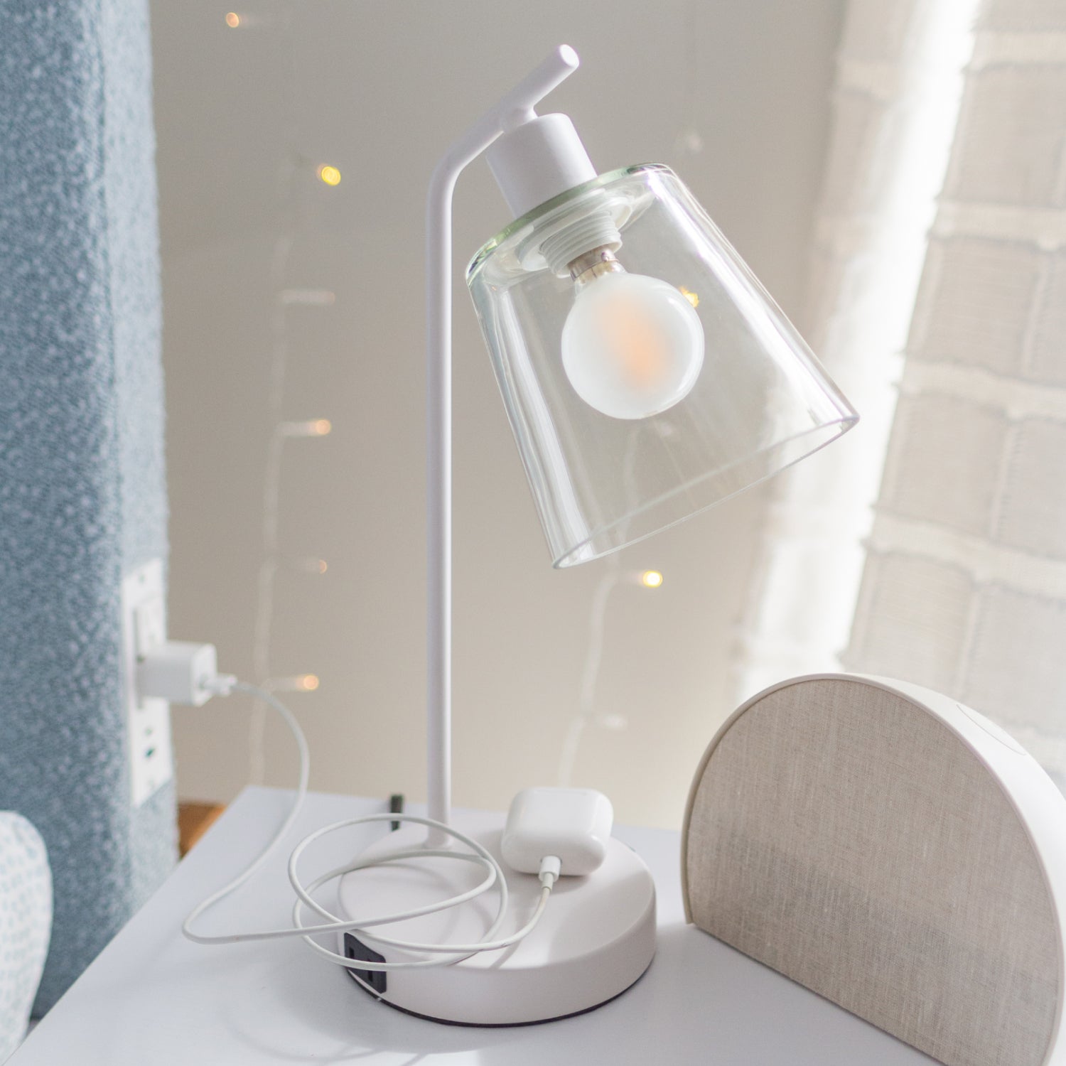 Ari Charging Desk Lamp Dorm Essentials White Dormify