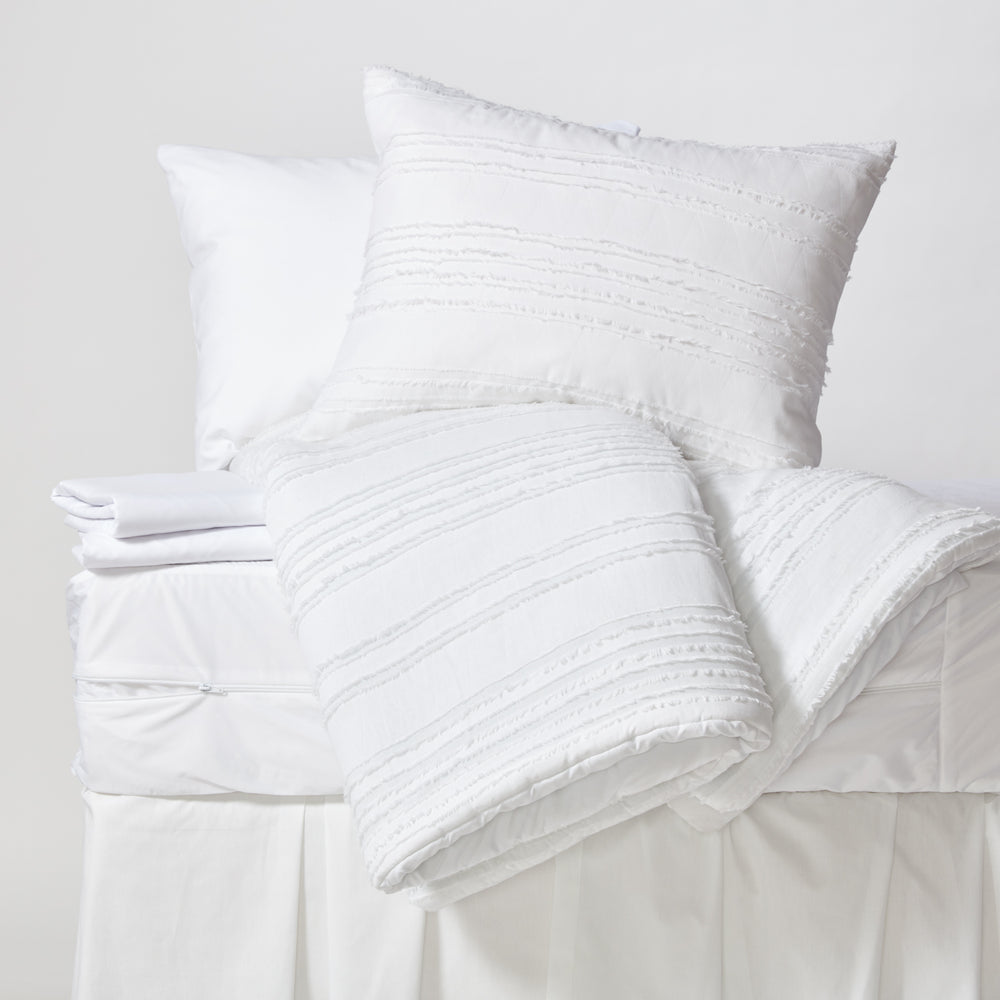 8 Piece Essential Dorm Bundle | Dorm Essentials - Dormify