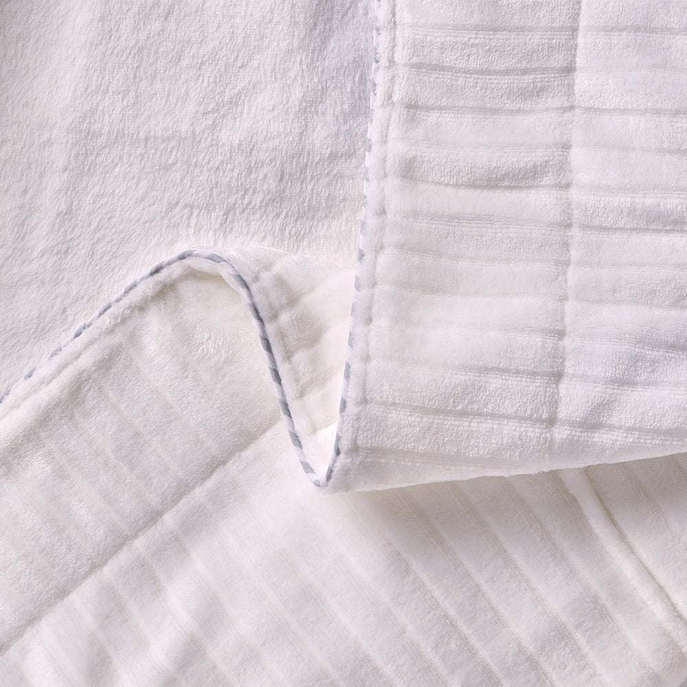 Slendid Plush Robe Dorm Essentials Dormify