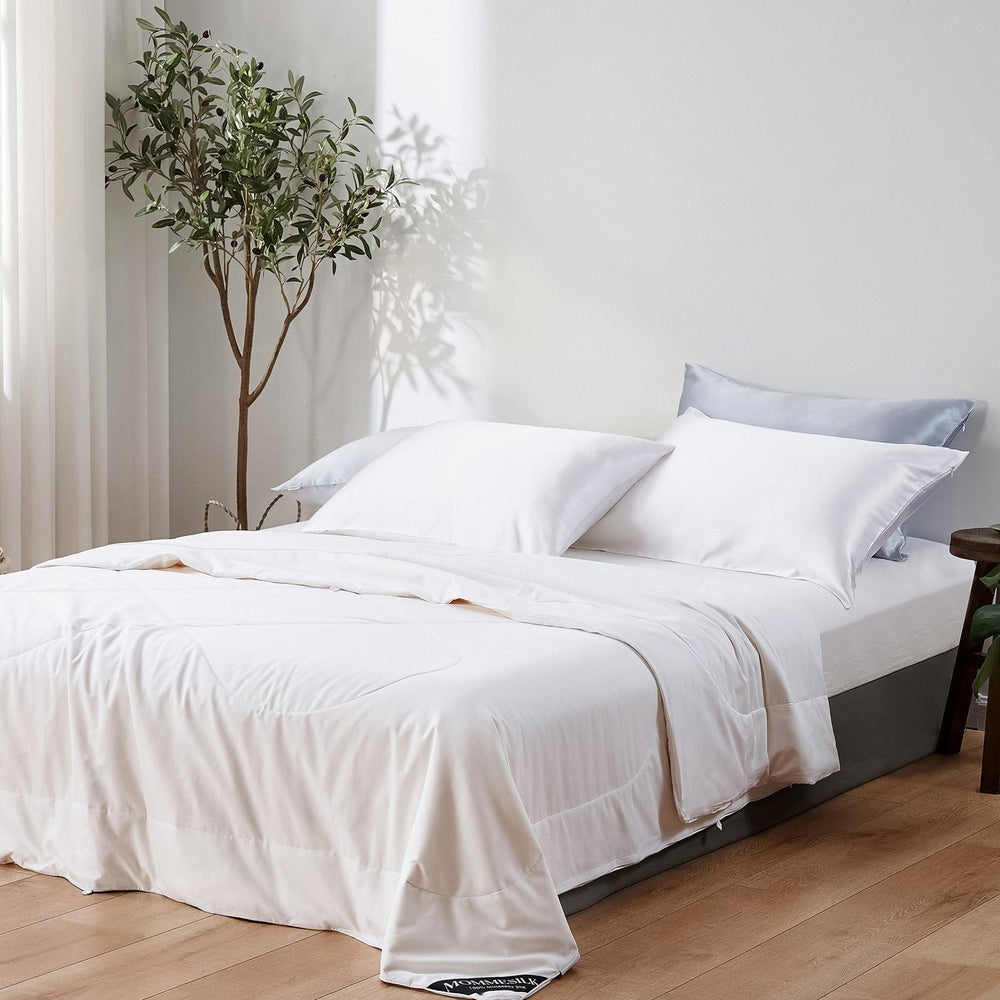 MOMMESILK All Season Cotton Covered Silk Comforter White / Full Dormify